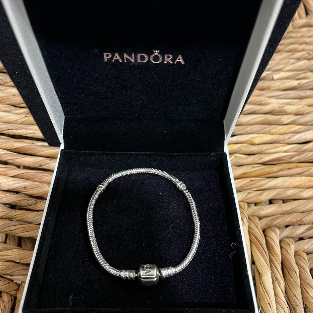 Pandora Moments Barrel Clasp Snake Chain Silver Bracelet-Preowned - Picture 2 of 8